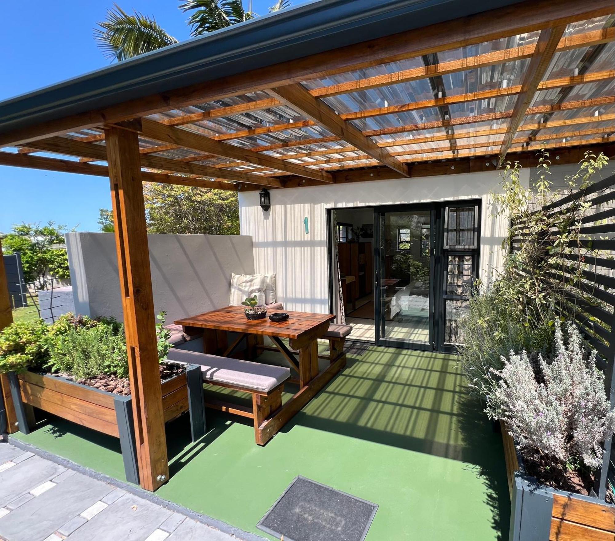 Pelican Lodge Guesthouse Sedgefield Exterior photo